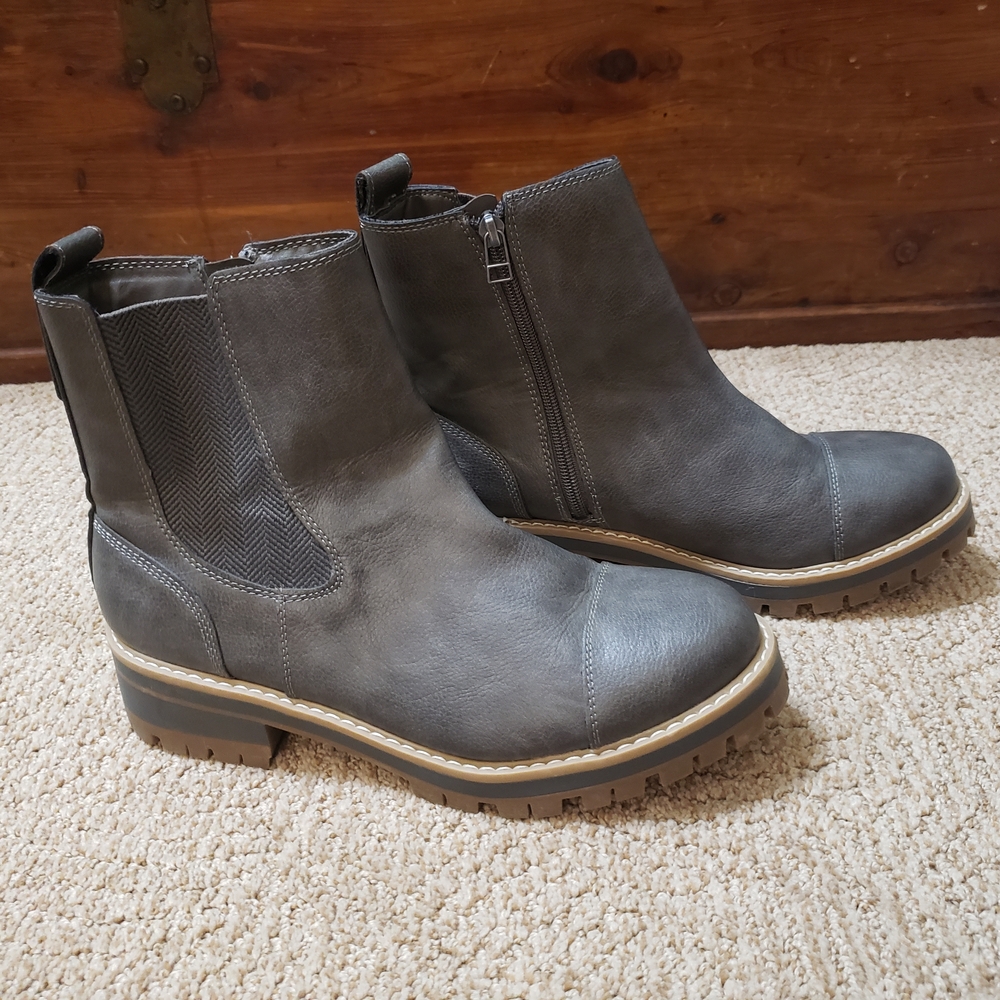 Gray Ankle Boots with Side Zipper